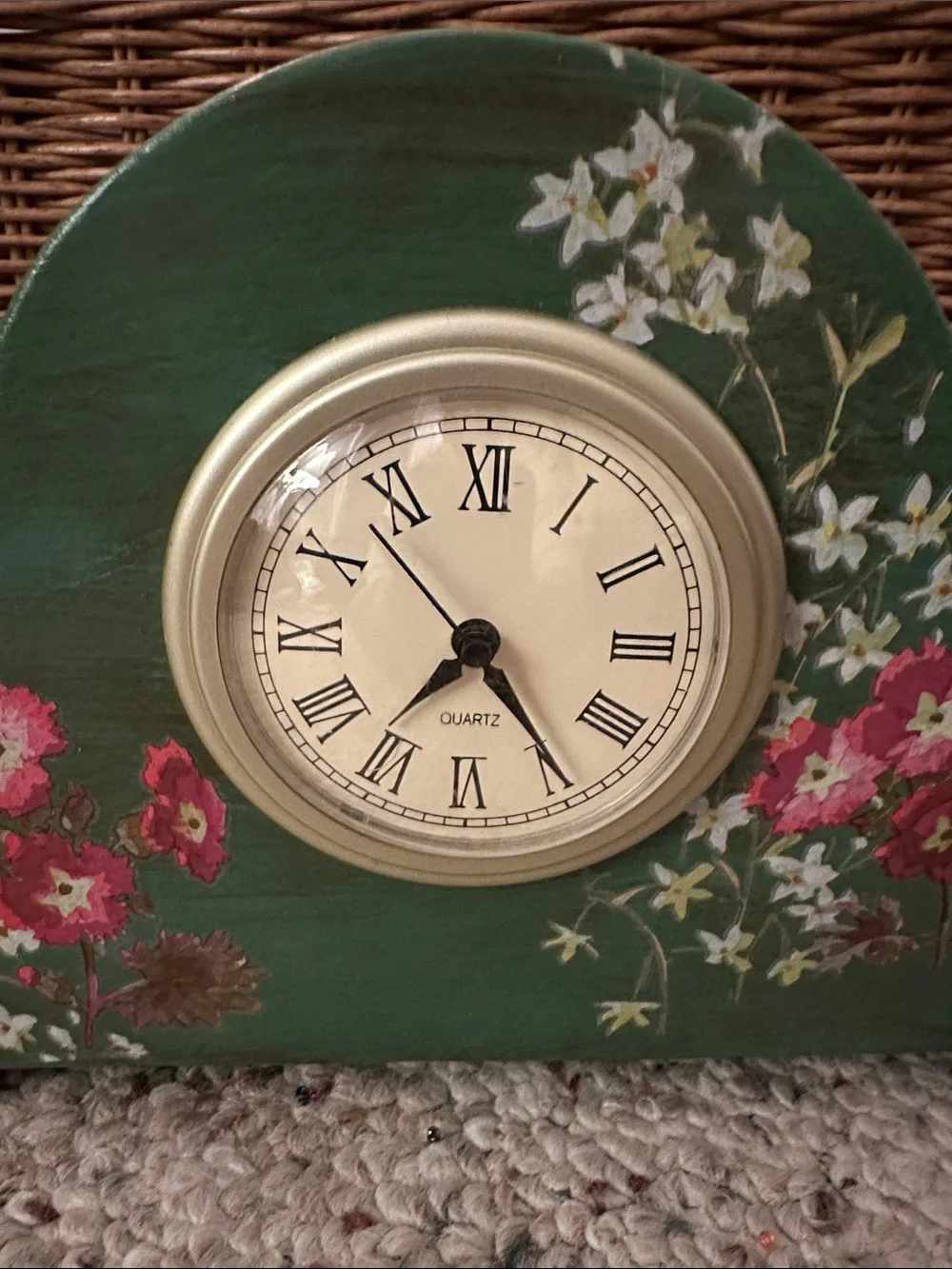 Vintage Green Floral Mantel Clock - Unbranded